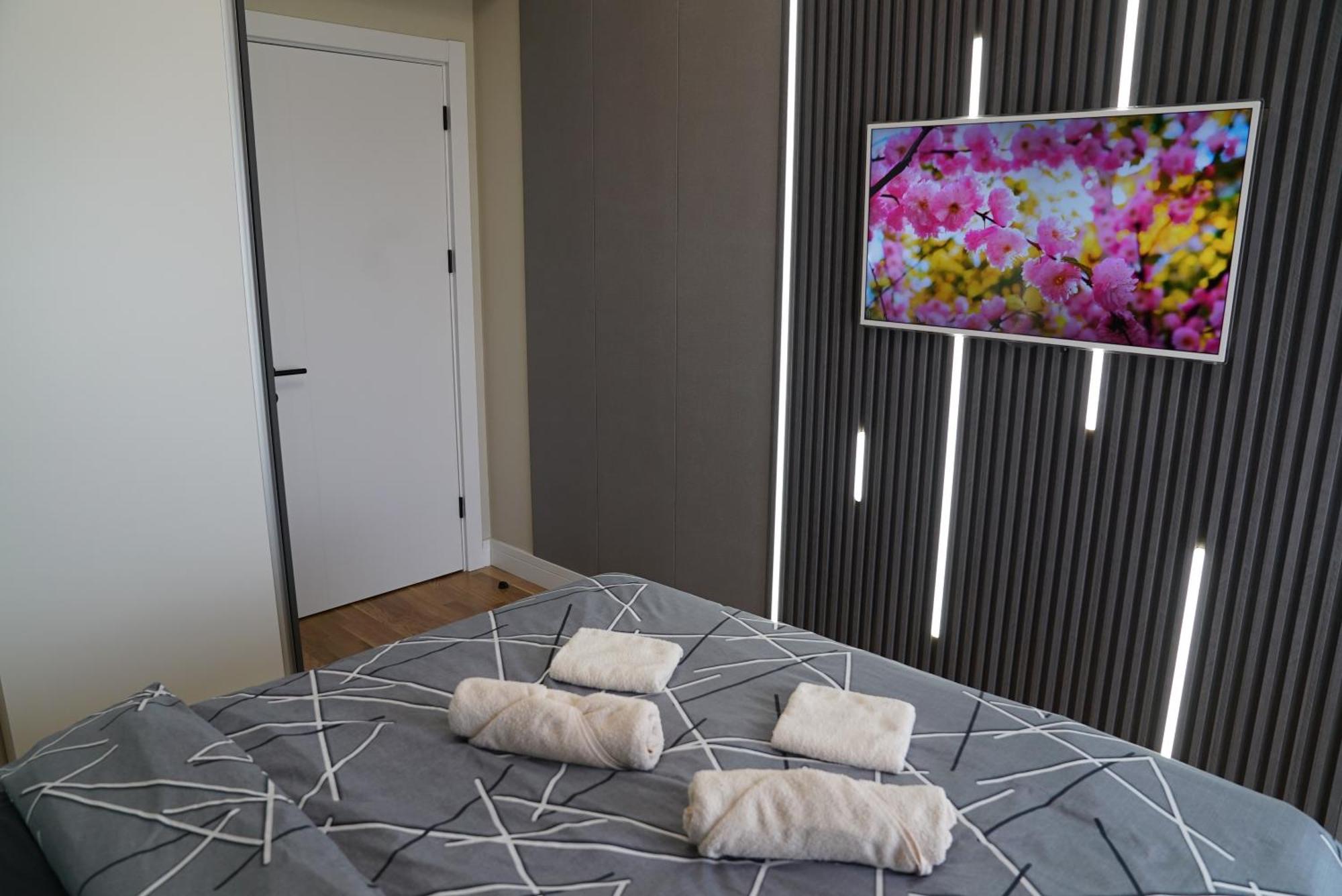 Diamond 72 Apartment , Skopje City - Center, Diamond Residences, Free Parking 외부 사진