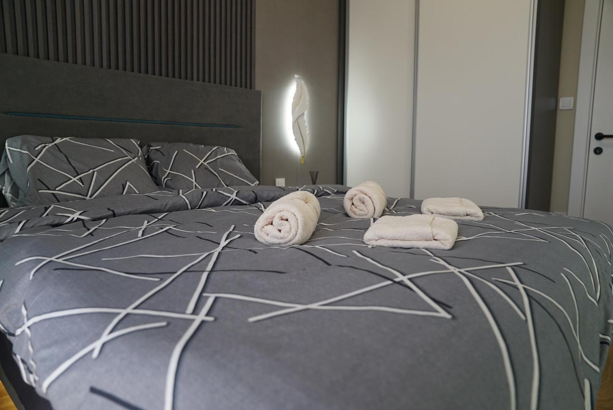 Diamond 72 Apartment , Skopje City - Center, Diamond Residences, Free Parking 외부 사진